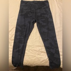 Mondetta black camo leggings